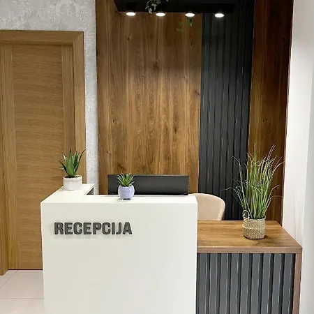 ćaka Luxury Rooms&restaurant Couette-café Ćuprija