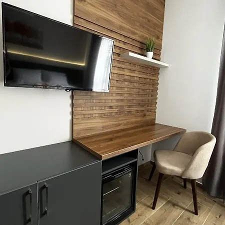 ćaka Luxury Rooms&restaurant