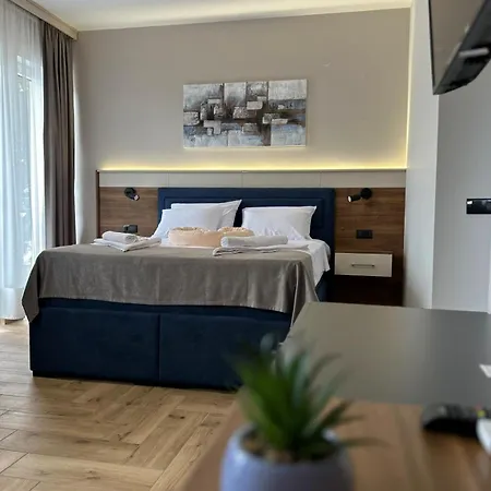 ćaka Luxury Rooms&restaurant 3* Ćuprija