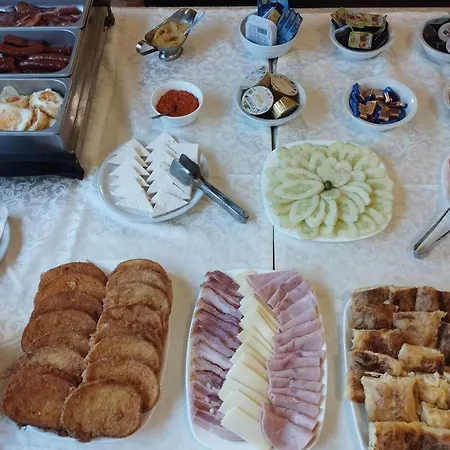 Couette-café ćaka Luxury Rooms&restaurant 3*