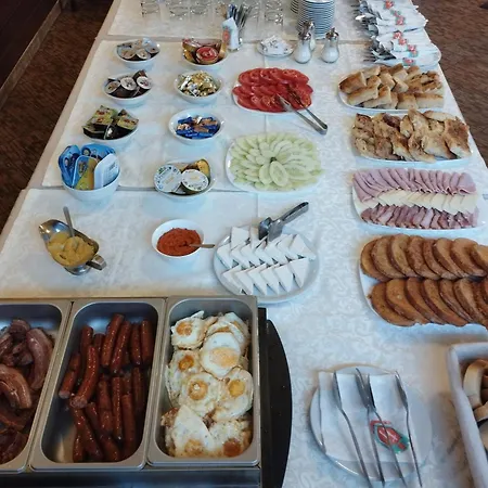 Caka Luxury & Restaurant
