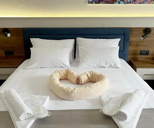 ćaka Luxury Rooms&restaurant