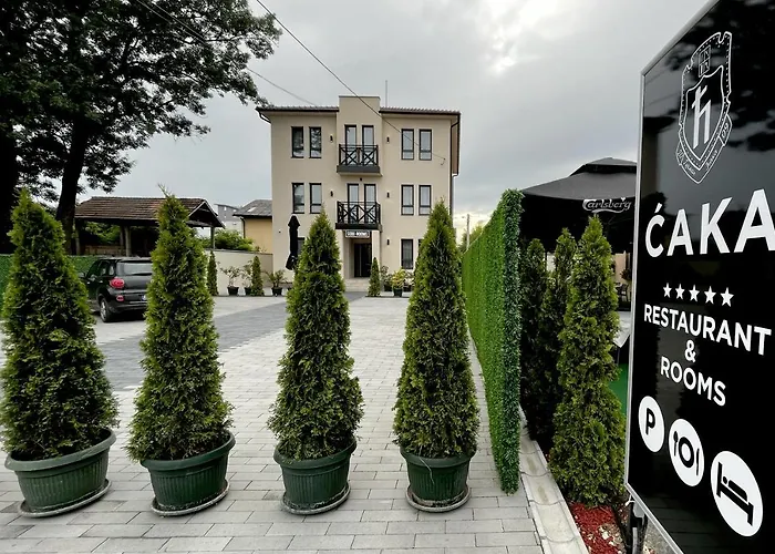 ćaka Luxury Rooms&restaurant Couette-café