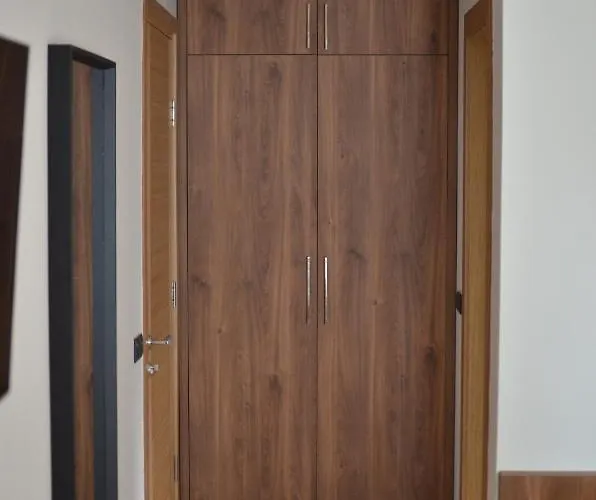 ćaka Luxury Rooms&restaurant Couette-café