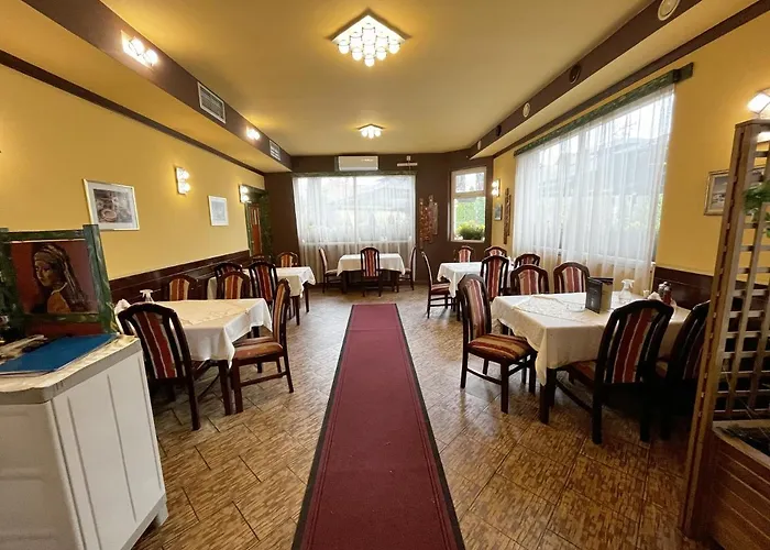 ćaka Luxury Rooms&restaurant Couette-café Ćuprija