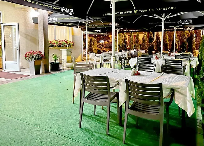 ćaka Luxury Rooms&restaurant Couette-café Ćuprija