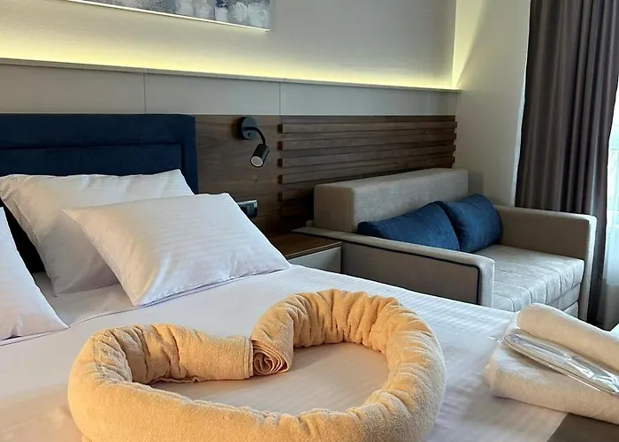 ćaka Luxury Rooms&restaurant Couette-café